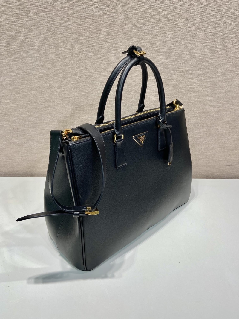 Pra*a top handle bags